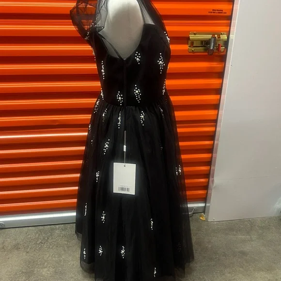 Mac Duggal Black and White Dress - Picture 2 of 6